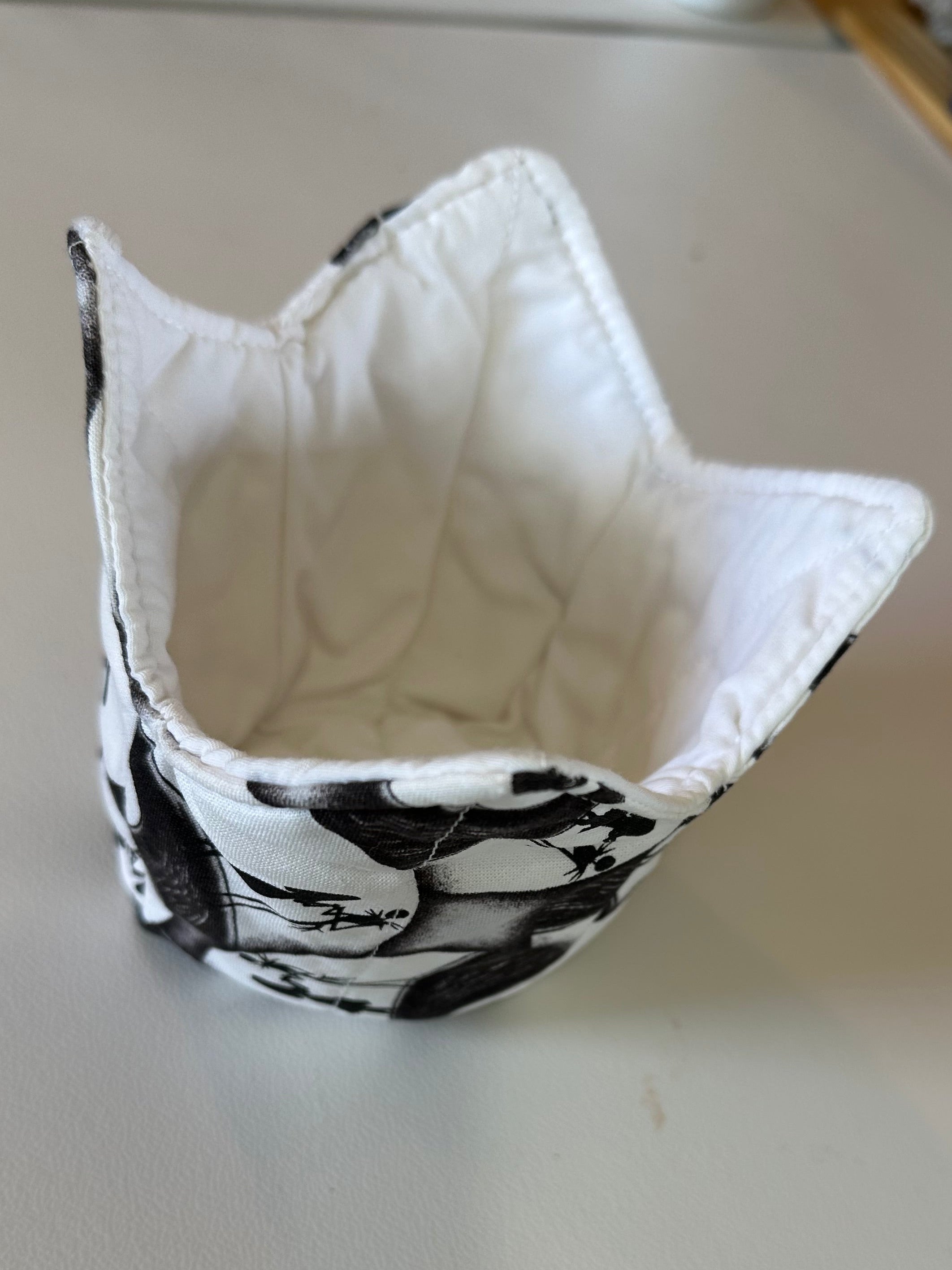 Jack Skelaton Pint Cozy