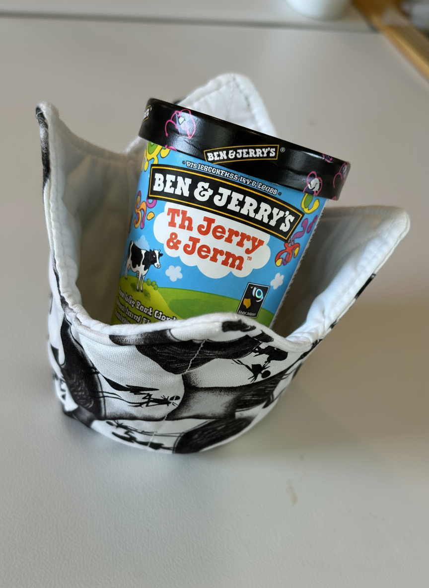 Jack Skelaton Pint Cozy