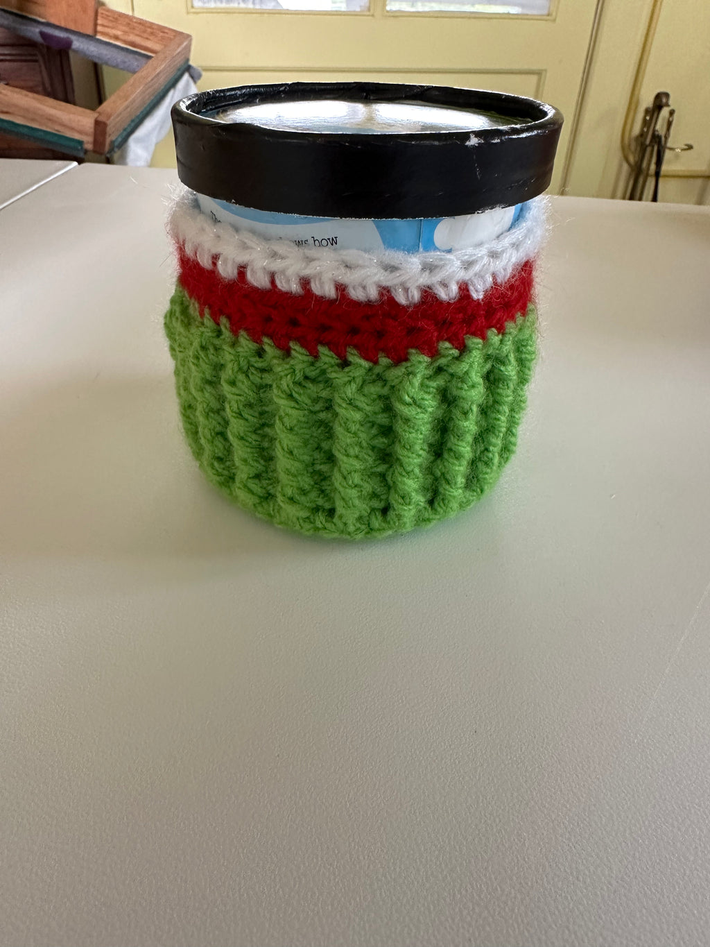 Christmas Pint. Cozy with Green